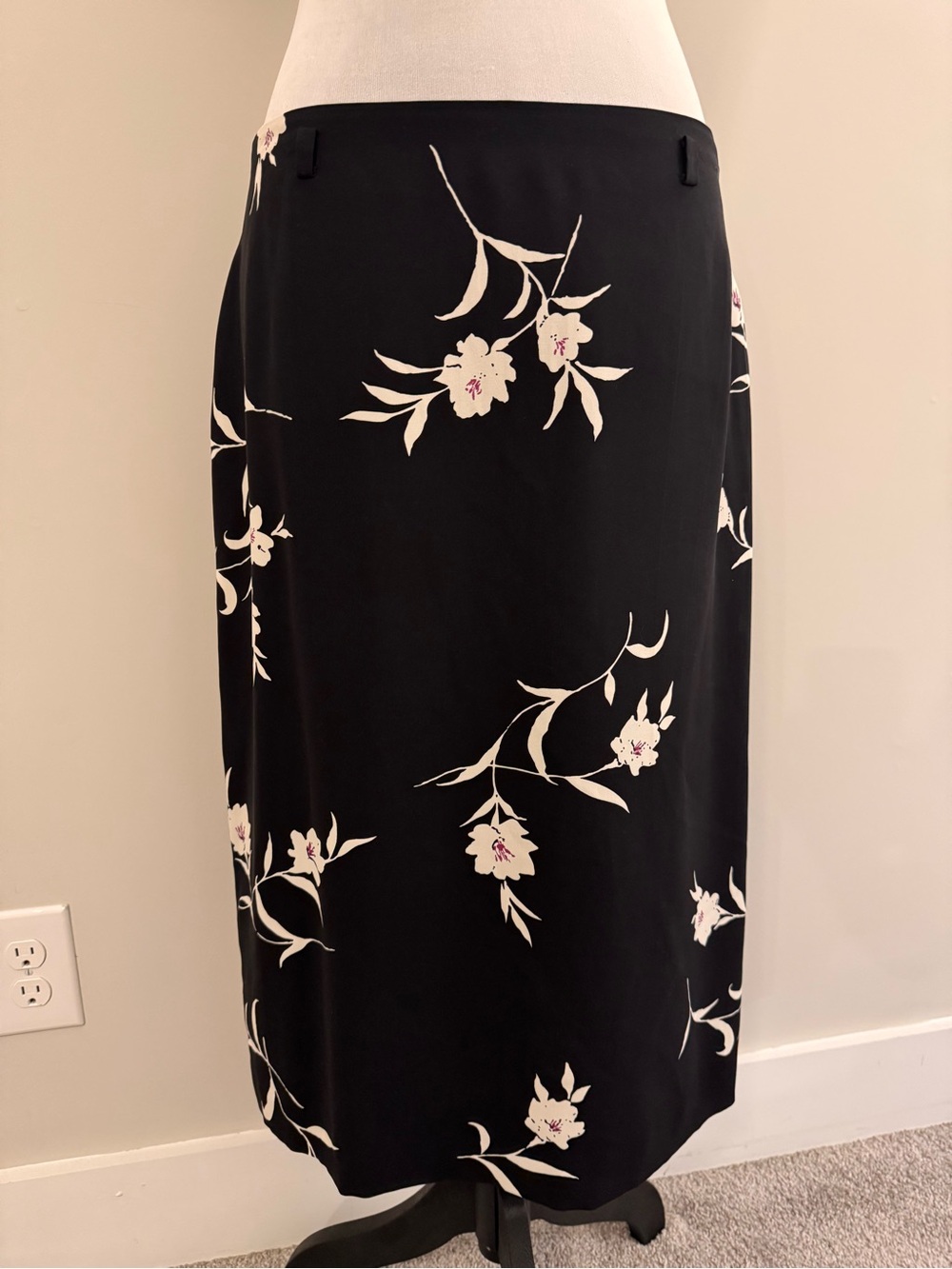 Vintage Casual Corner 100% Silk Floral Maxi Skirt Size 10 Black 90s Grunge